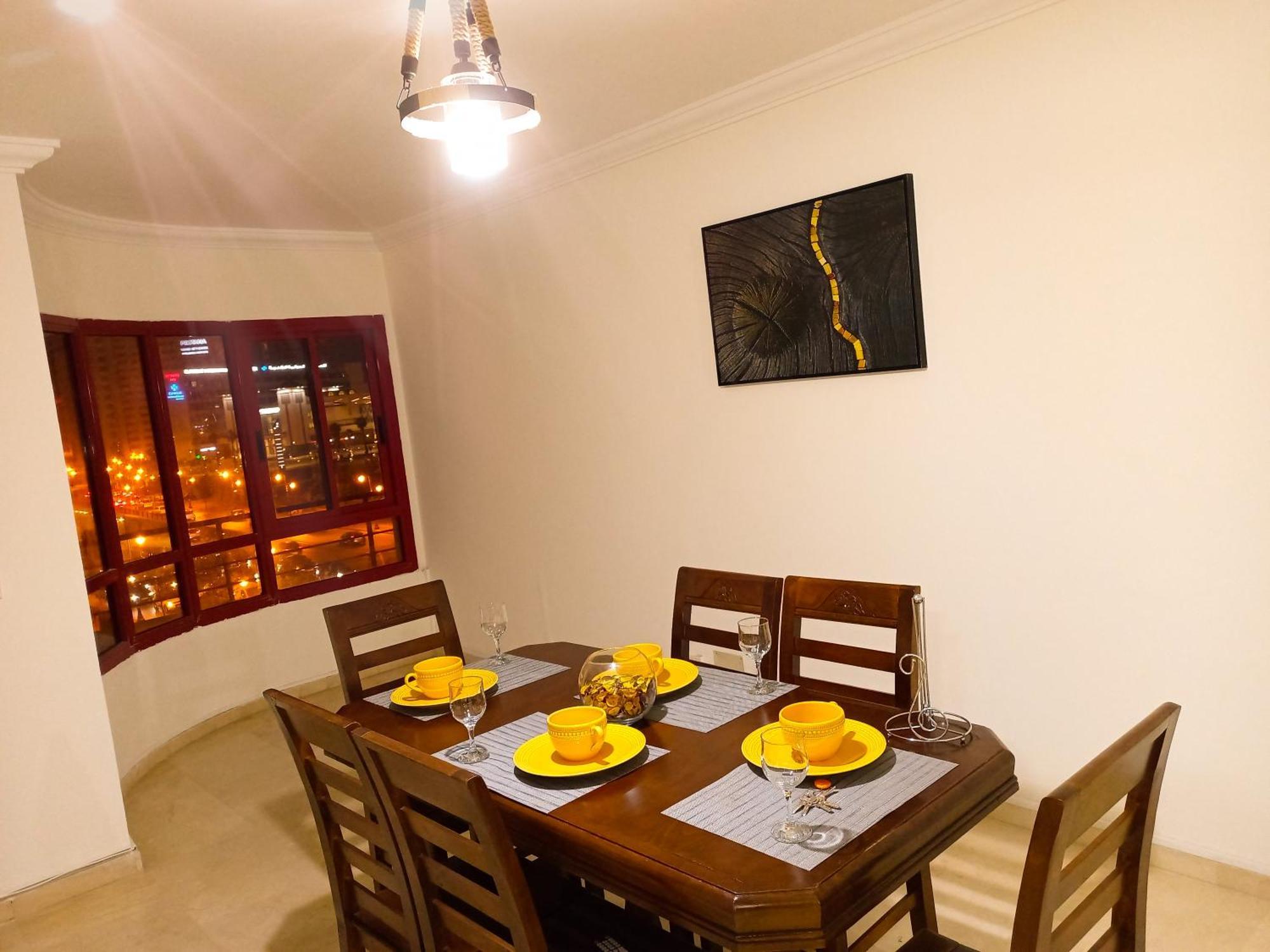Amazing Appartement " Avec Climatisation " Au Centre Ville En Face Hilton & Gare Train De Tgv De Tanger 2N Exterior foto
